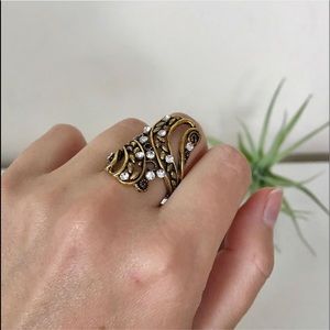 Gorgeous Gold & Crystal Statement Ring